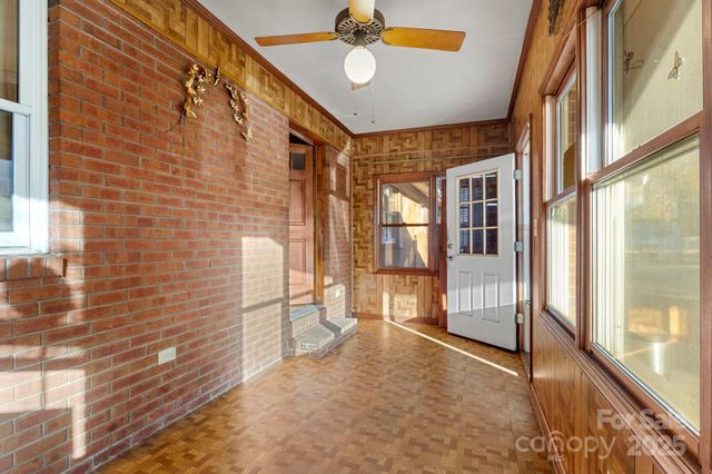 1801 Gemway Drive, Charlotte, NC 28216