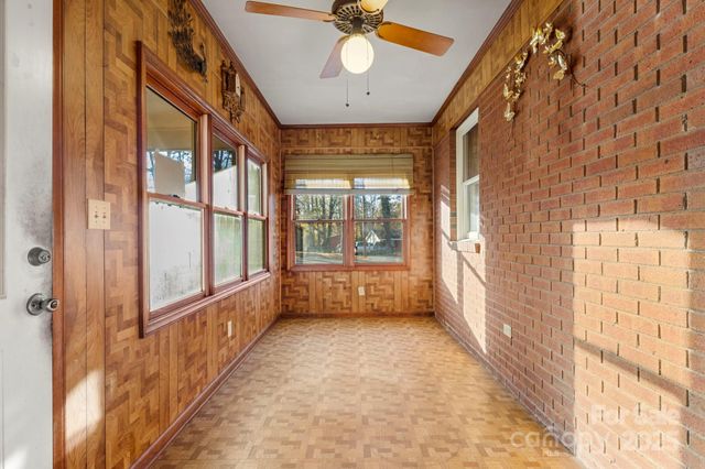 1801 Gemway Drive, Charlotte, NC 28216