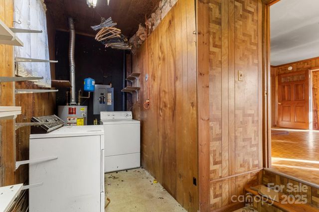 1801 Gemway Drive, Charlotte, NC 28216