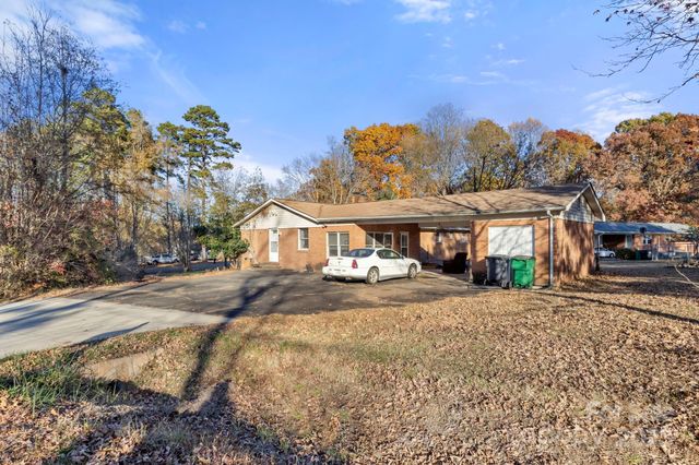 1801 Gemway Drive, Charlotte, NC 28216