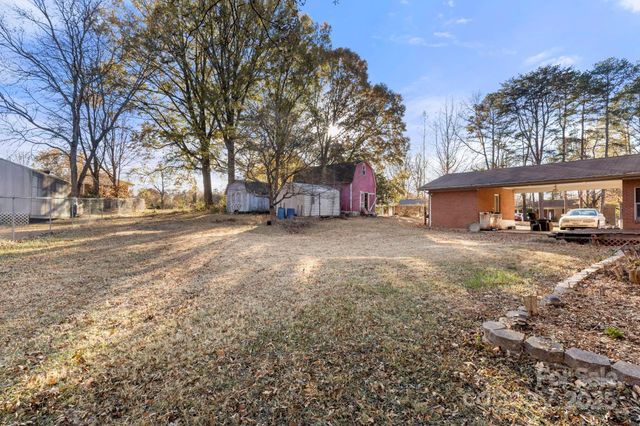 1801 Gemway Drive, Charlotte, NC 28216