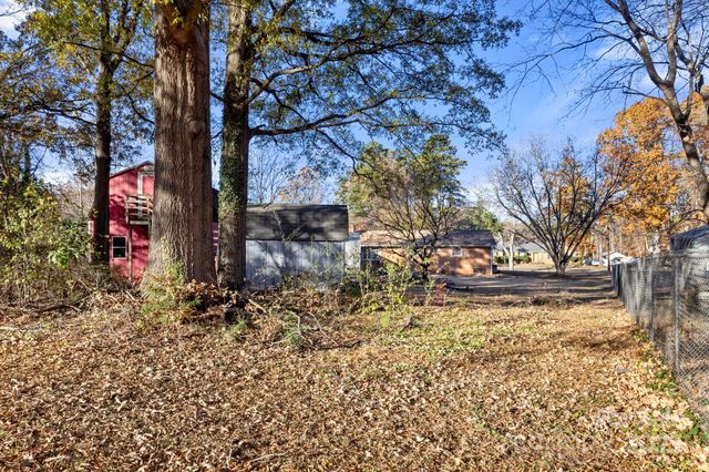 1801 Gemway Drive, Charlotte, NC 28216