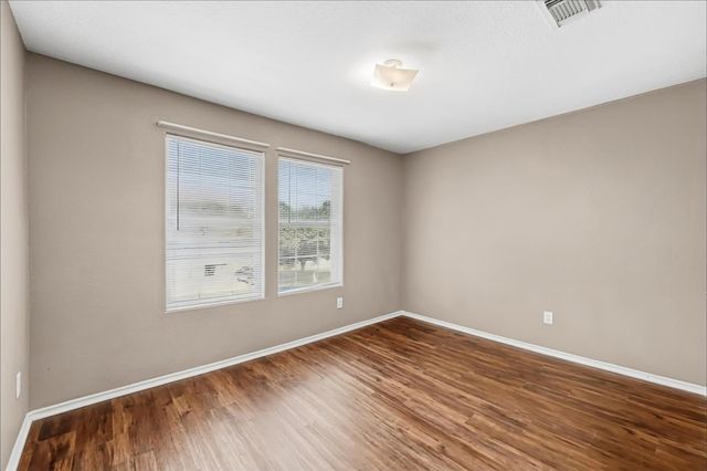504 Leaf Cluster Court E, Conroe, TX 77301