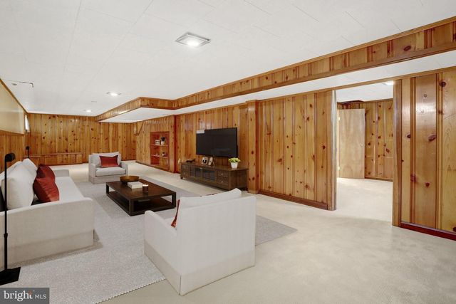 4515 KLING DR, Alexandria, VA 22312