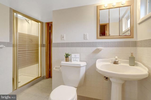 4515 KLING DR, Alexandria, VA 22312