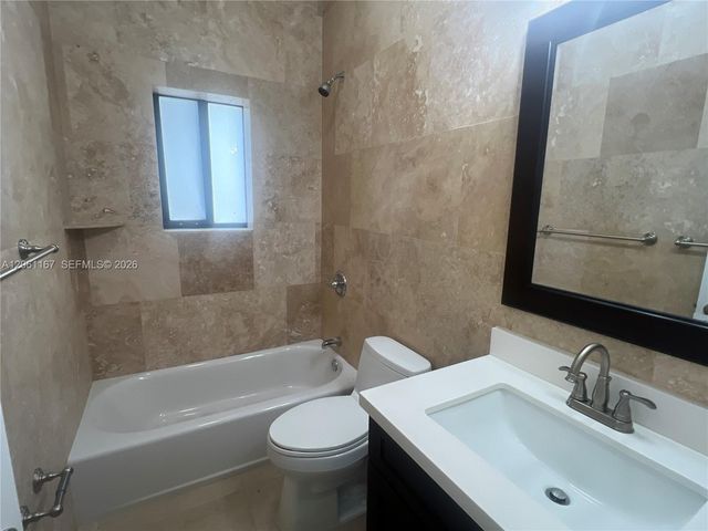 2268 SW 8th St 3, Miami, FL 33135