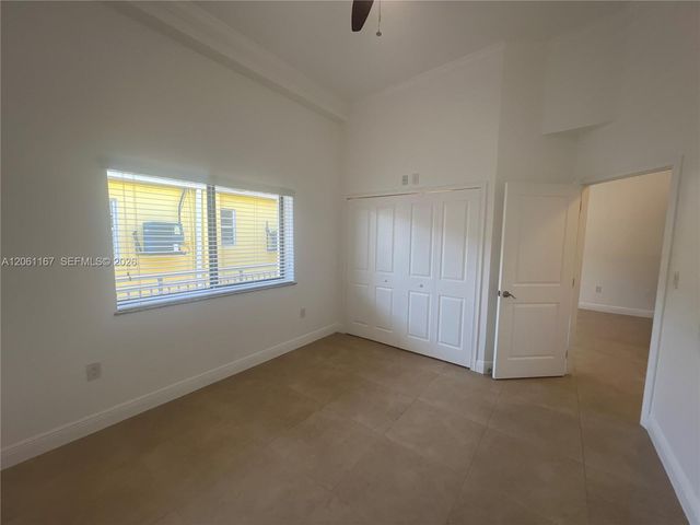 2268 SW 8th St 3, Miami, FL 33135