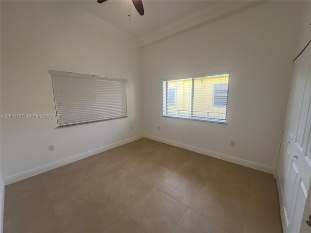 2268 SW 8th St 3, Miami, FL 33135