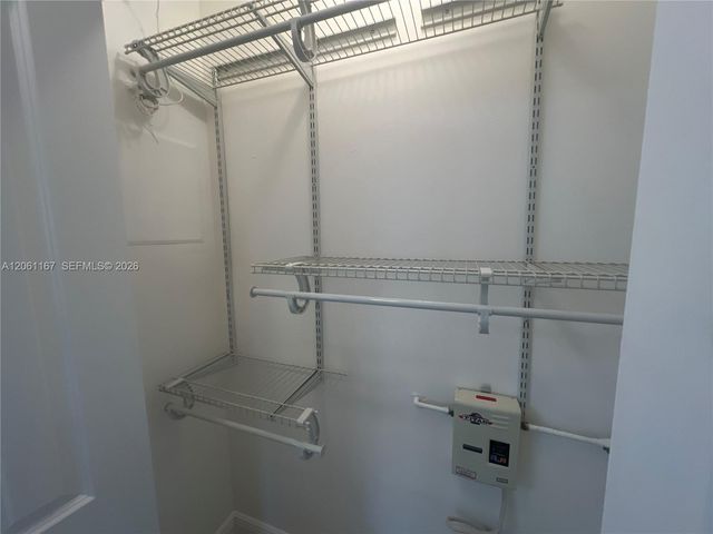 2268 SW 8th St 3, Miami, FL 33135