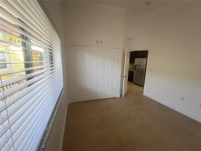 2268 SW 8th St 3, Miami, FL 33135