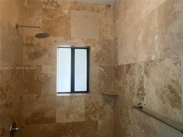 2268 SW 8th St 3, Miami, FL 33135