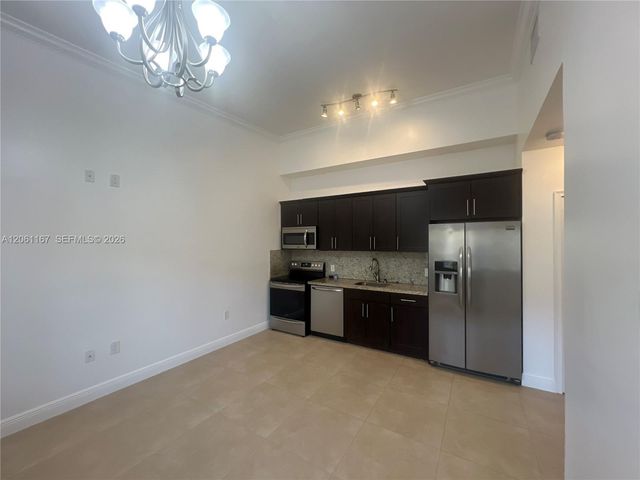 2268 SW 8th St 3, Miami, FL 33135