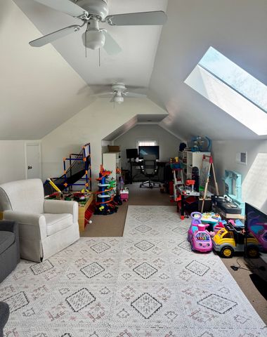 240 AVON RD, Memphis, TN 38117