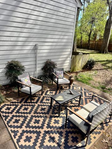 240 AVON RD, Memphis, TN 38117