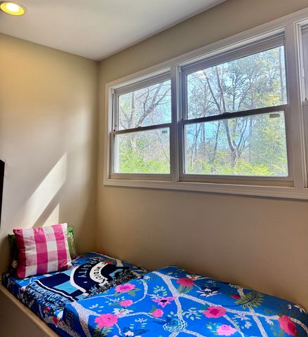 240 AVON RD, Memphis, TN 38117