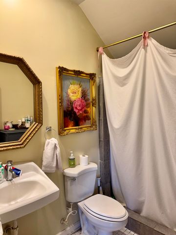 240 AVON RD, Memphis, TN 38117