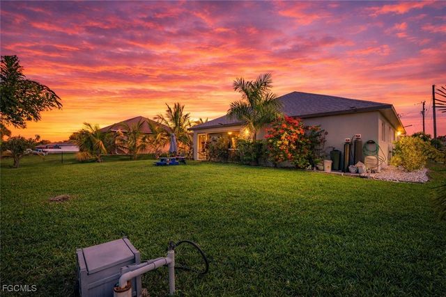 1206 NW 14th PL, Cape Coral, FL 33993