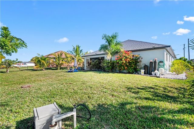 1206 NW 14th PL, Cape Coral, FL 33993