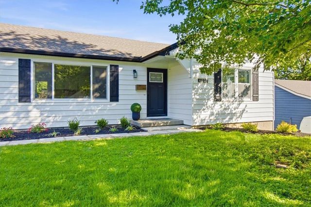 6028 Juniper Drive, Mission, KS 66205