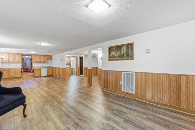 1620 Sumter Avenue N, Golden Valley, MN 55427