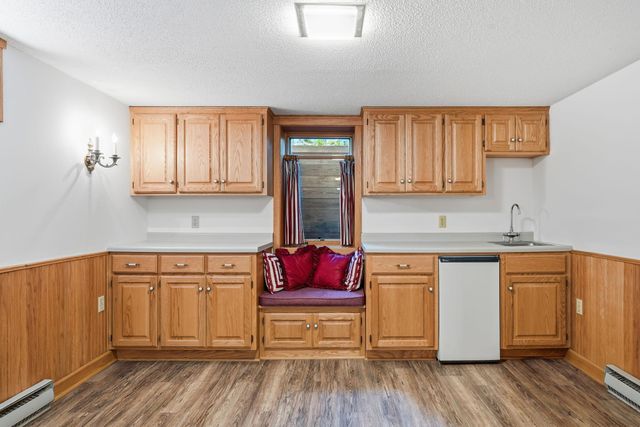 1620 Sumter Avenue N, Golden Valley, MN 55427