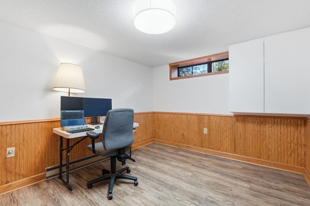 1620 Sumter Avenue N, Golden Valley, MN 55427