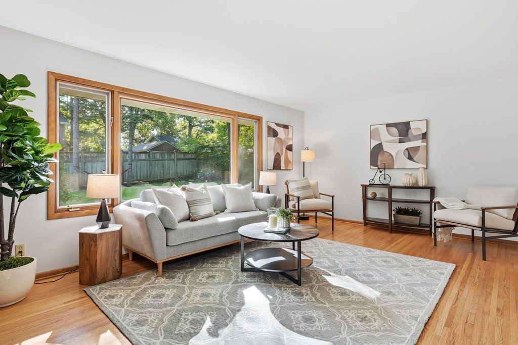 1620 Sumter Avenue N, Golden Valley, MN 55427 — photo 4