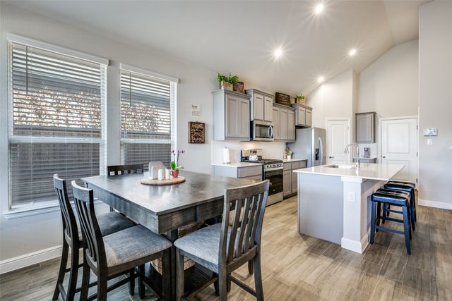 5500 Nelson Parkway, Denton, TX 76210