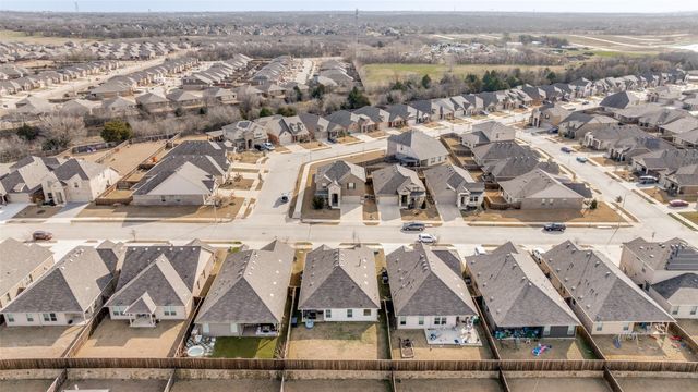 5500 Nelson Parkway, Denton, TX 76210