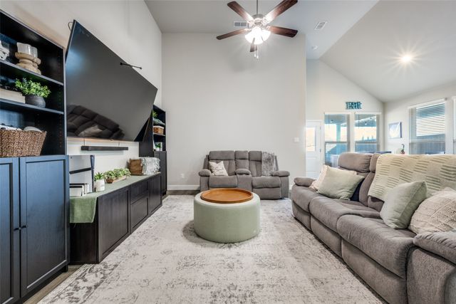 5500 Nelson Parkway, Denton, TX 76210