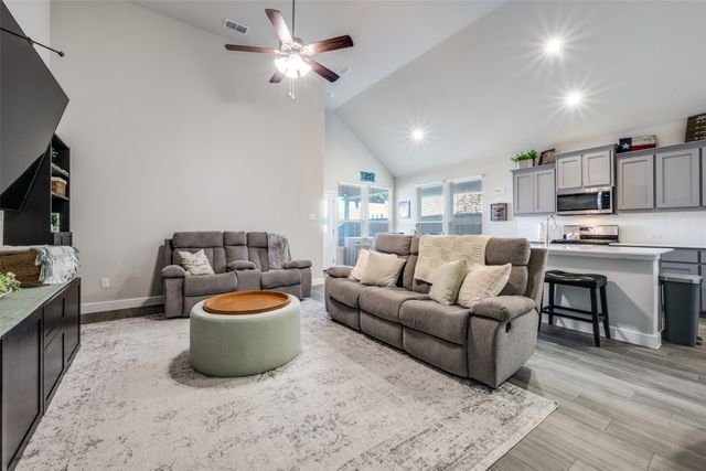 5500 Nelson Parkway, Denton, TX 76210