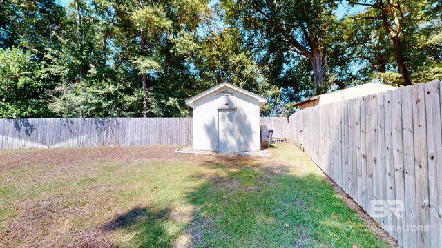 905 Imperial Drive, Mobile, AL 36608