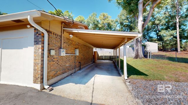 905 Imperial Drive, Mobile, AL 36608