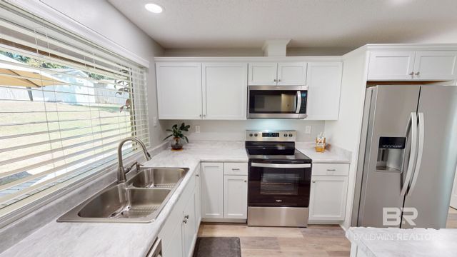 905 Imperial Drive, Mobile, AL 36608