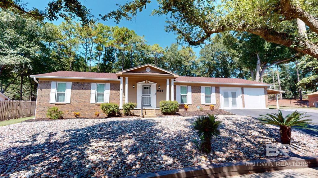 905 Imperial Drive, Mobile, AL 36608