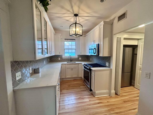 32 E Park Ave, St Augustine, FL 32084