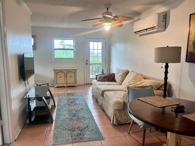 32 E Park Ave, St Augustine, FL 32084
