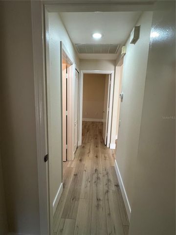 943 SUMMER BREEZE DRIVE, Brandon, FL 33511