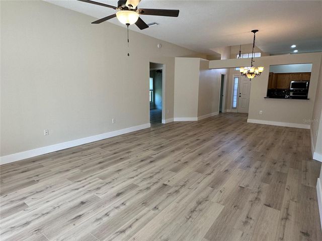 943 SUMMER BREEZE DRIVE, Brandon, FL 33511