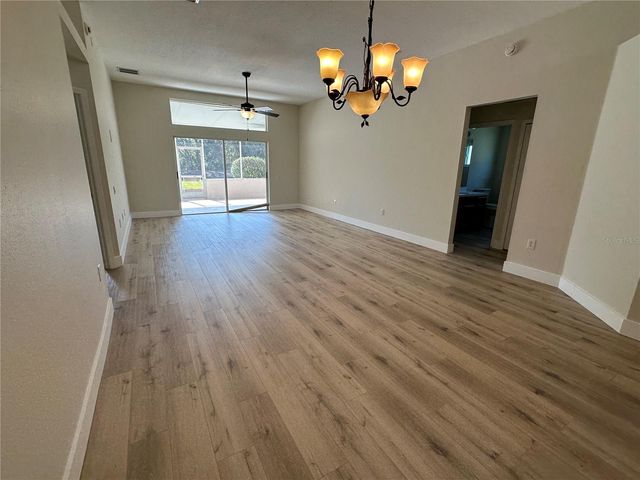 943 SUMMER BREEZE DRIVE, Brandon, FL 33511