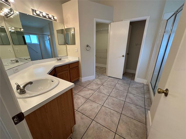 943 SUMMER BREEZE DRIVE, Brandon, FL 33511