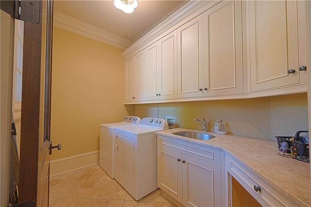 831 Camden Park Court NE, Atlanta, GA 30342