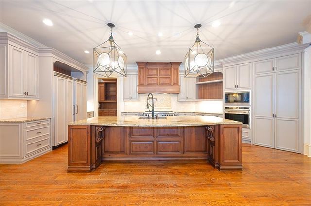 831 Camden Park Court NE, Atlanta, GA 30342