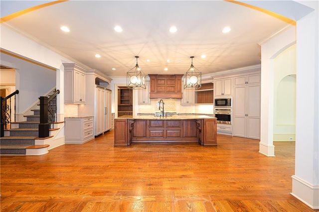 831 Camden Park Court NE, Atlanta, GA 30342