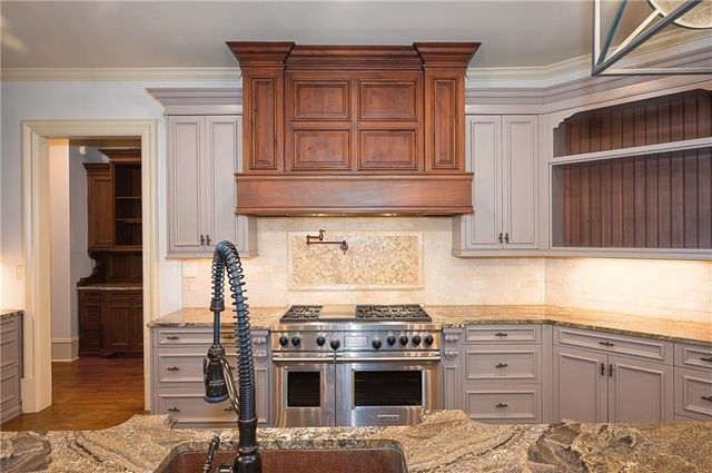 831 Camden Park Court NE, Atlanta, GA 30342