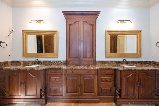 831 Camden Park Court NE, Atlanta, GA 30342