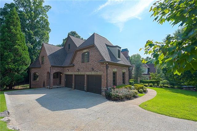 831 Camden Park Court NE, Atlanta, GA 30342