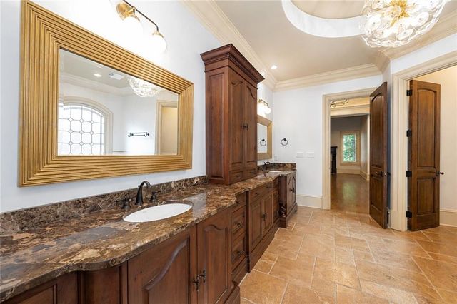 831 Camden Park Court NE, Atlanta, GA 30342