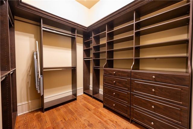 831 Camden Park Court NE, Atlanta, GA 30342