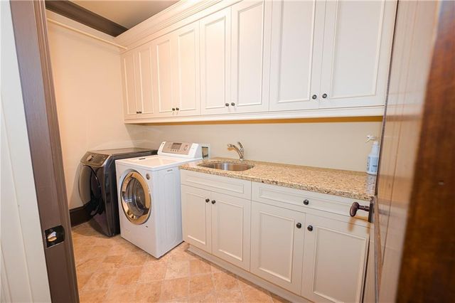 831 Camden Park Court NE, Atlanta, GA 30342